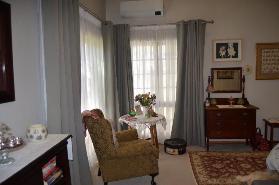 5 Bedroom Property for Sale in Waverley Free State